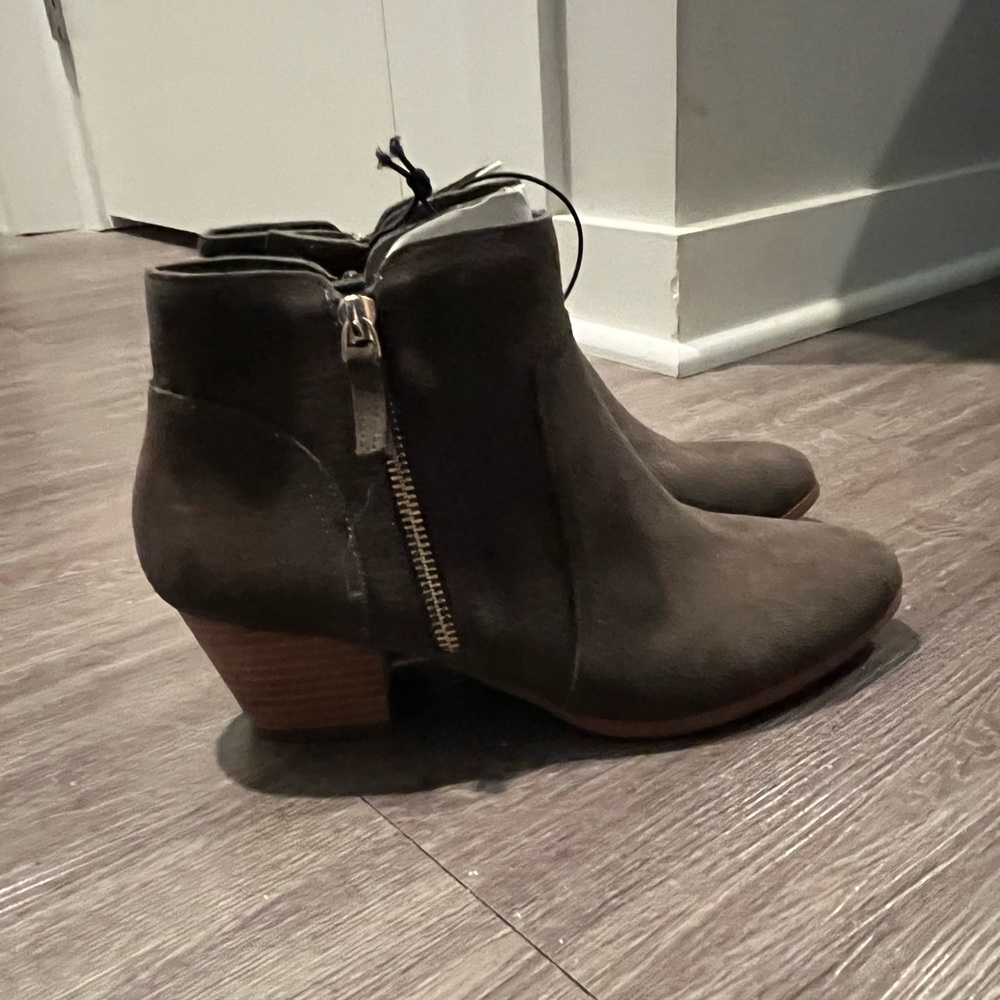 Violet & Red Boots Size 8